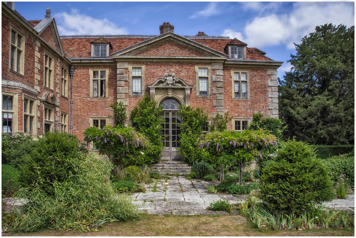 Manor House